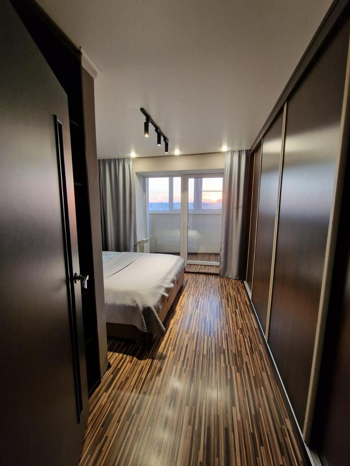 Apartment On Republic Square Ustʼ-Kamenogorsk Dış mekan fotoğraf