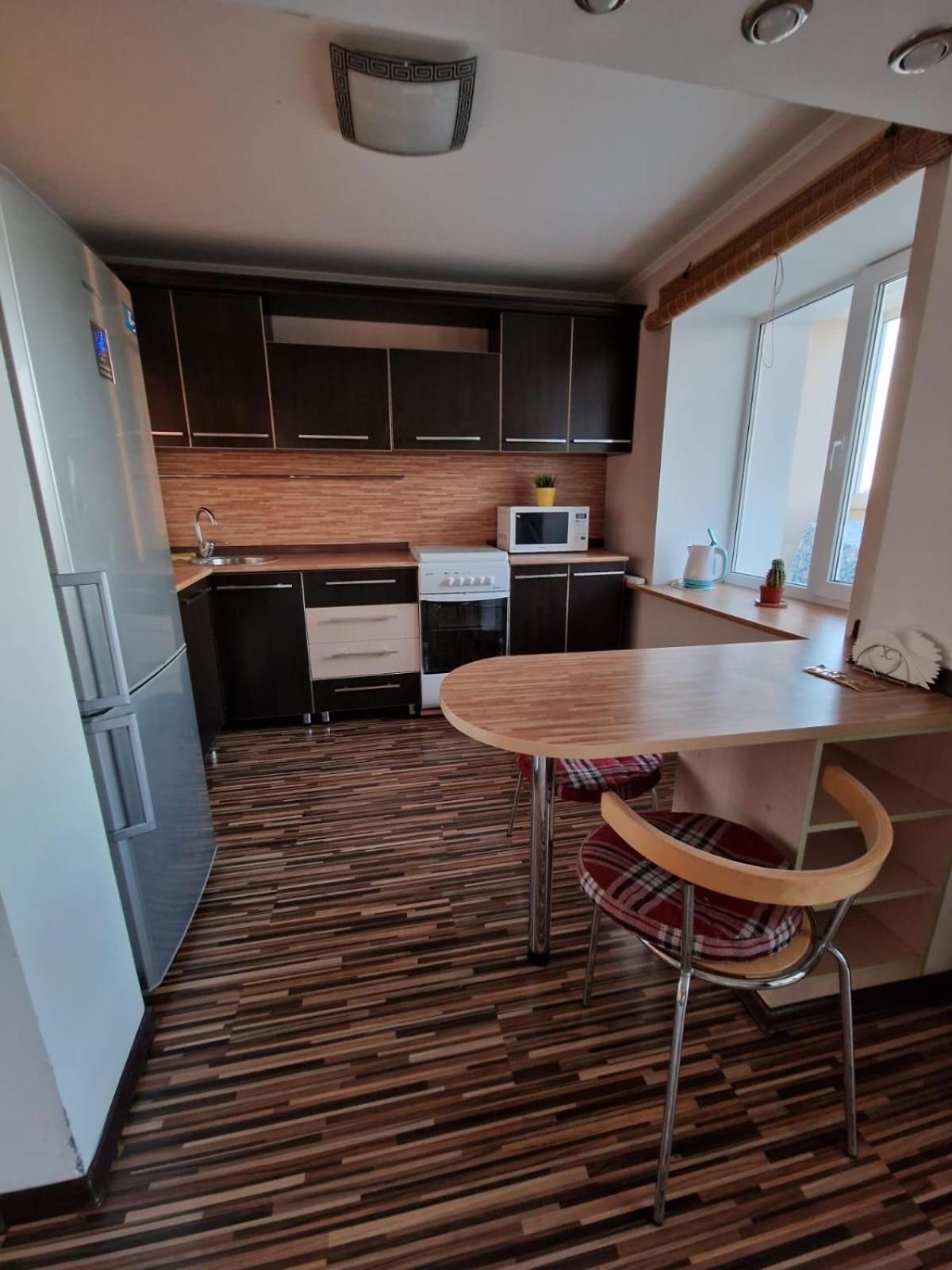 Apartment On Republic Square Ustʼ-Kamenogorsk Dış mekan fotoğraf