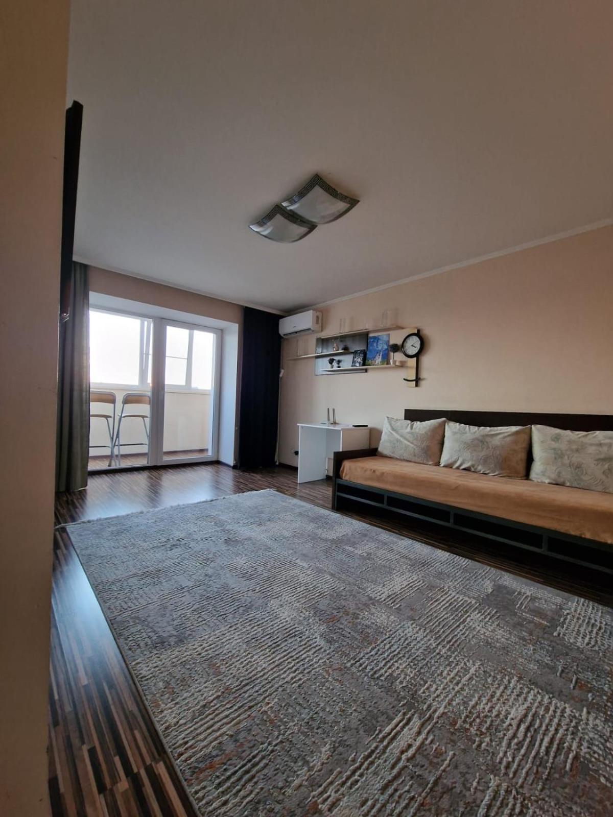 Apartment On Republic Square Ustʼ-Kamenogorsk Dış mekan fotoğraf