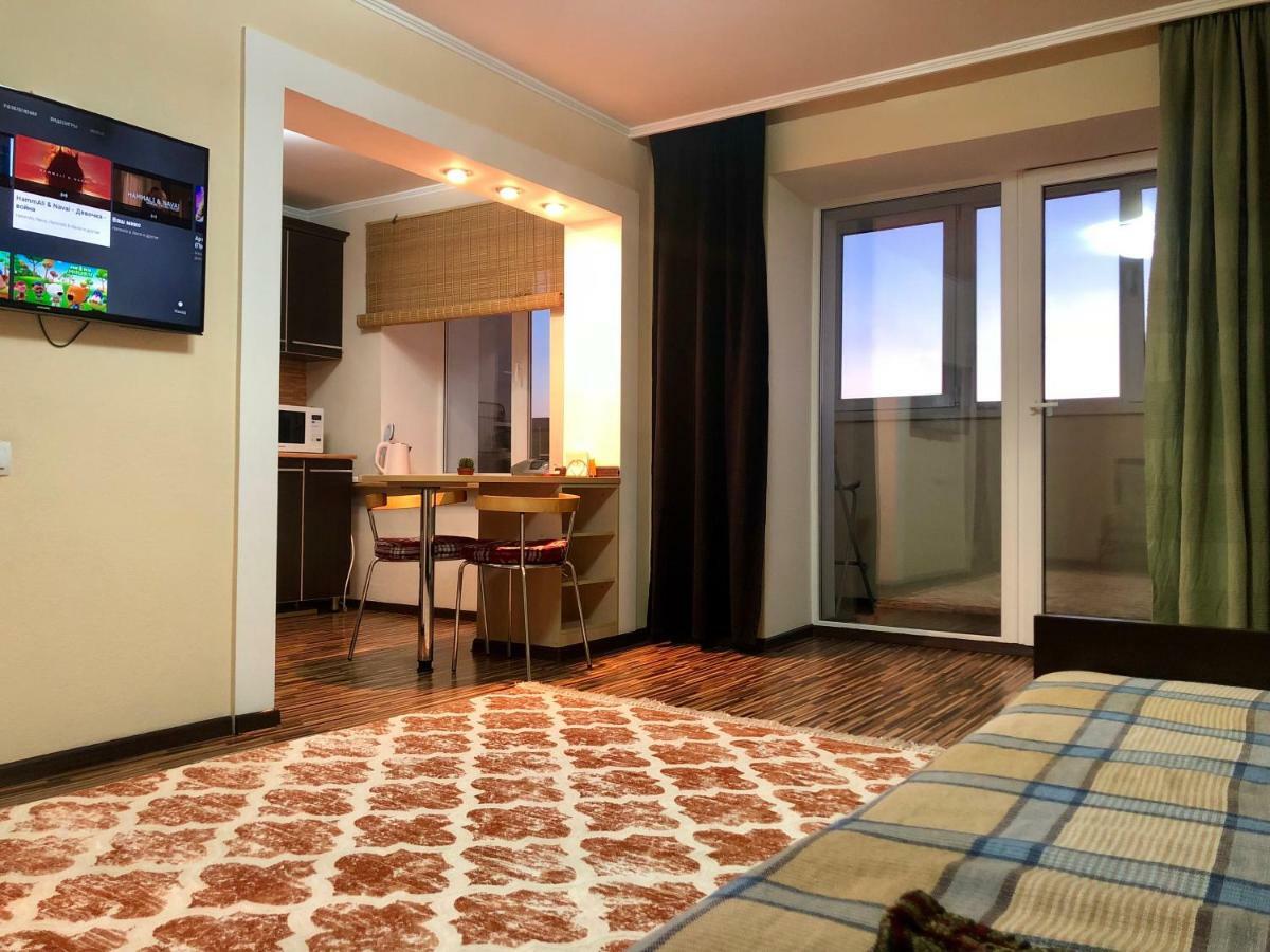 Apartment On Republic Square Ustʼ-Kamenogorsk Dış mekan fotoğraf